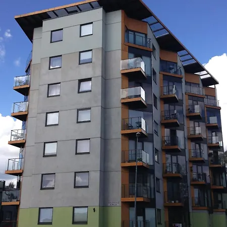 Top-floor Retreat With Sea & River Views Apartmán *